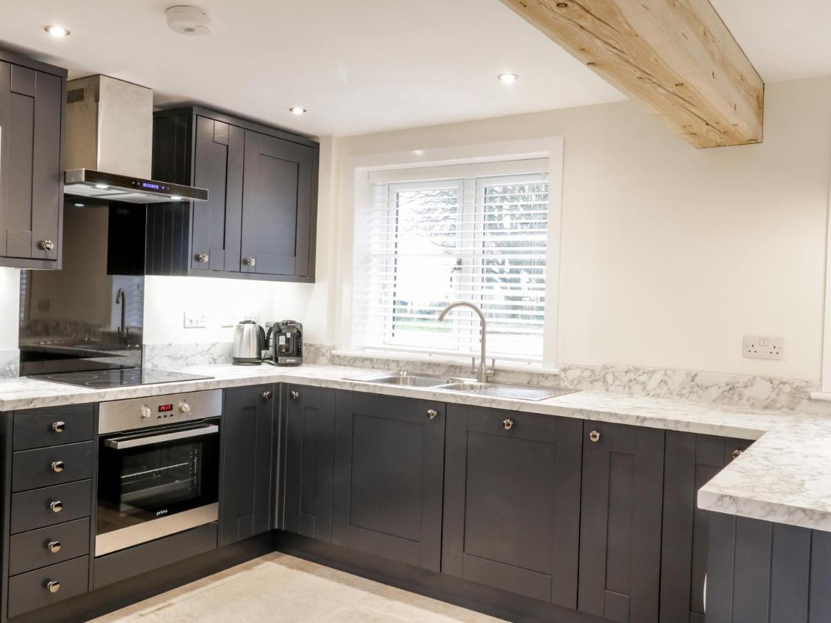 The Grooms Cottage York Esterno foto